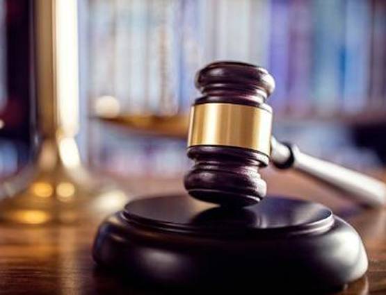 मां रहती थी घर में, सौतेले पिता ने किया रेप, तीन बार प्रेग्नेंट