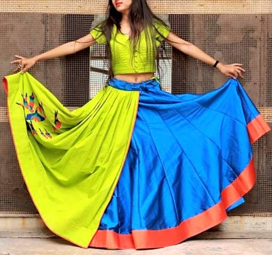 नवरात्रि 2019: डांडिया नाइट पर पहनें ये खास लहंगा, गरबे में जमेगा रंग