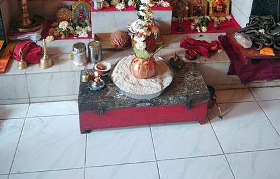 जानें नवरात्रि में कलश स्थापना का शुभ मुहूर्त और इसके नियम