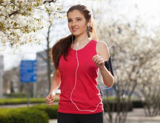 ये एक्सरसाइज करने से आएगा चेहरे पर ग्लो, महंगे प्रोडक्ट्स को कहें बाय-बाय