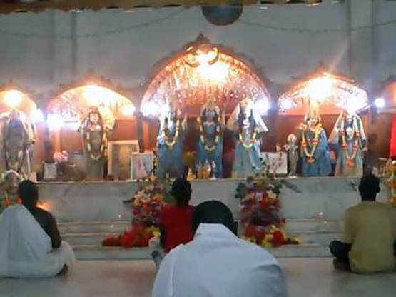 इस अफ्रीकी देश में 50 साल से बसे गणपति के भक्त, गूंजते हैं जयकारे