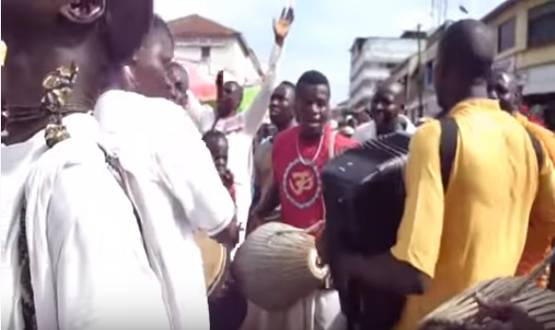 इस अफ्रीकी देश में 50 साल से बसे गणपति के भक्त, गूंजते हैं जयकारे