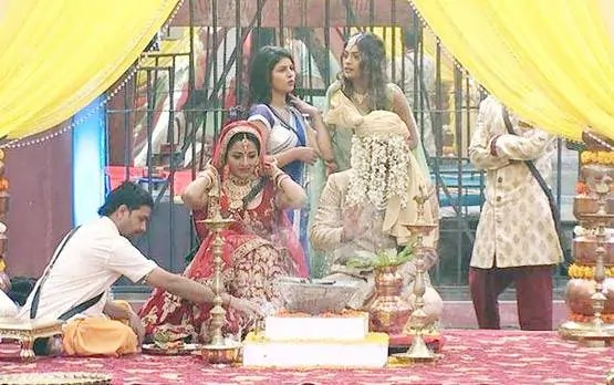 जब बिग बॉस हाउस में दिखा बैंड बाजा बारात, रियलिटी शो में हुई इन स्टार्स की शादी