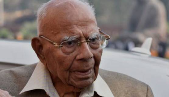 बंटवारे के बाद PAK से आकर की दूसरी शादी, ऐसा है जेठमलानी का परिवार