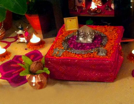 जानें नवरात्रि में कलश स्थापना का शुभ मुहूर्त और इसके नियम