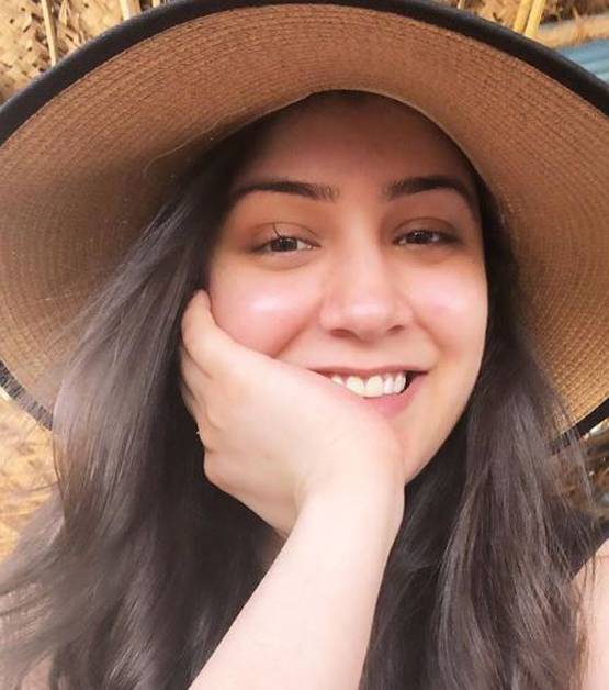 एसिड अटैक से उजड़ी जिंदगियों को संवार रही हैं 26 साल की रिया