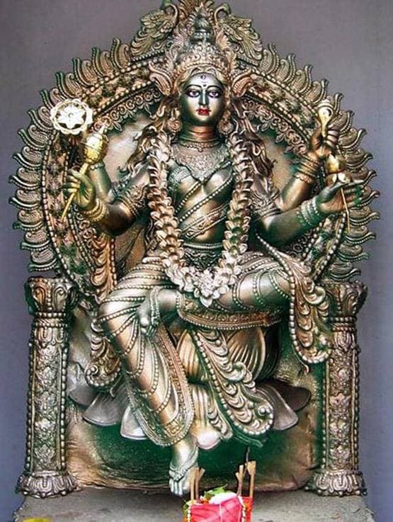 नवरात्रि में मां दुर्गा के 9 स्वरूपों की पूजा, जानें हर एक का महत्व