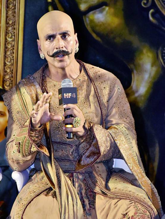 हाउसफुल 4 ट्रेलर: राजा-रानी बने स्टार्स, गेटअप में छुपी कहानी