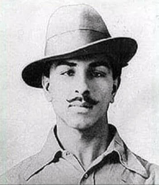 ये हैं भगत सिंह की बचपन से जवानी तक की 4 असली तस्वीरें