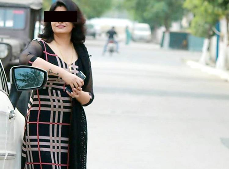 नेताओं के पीछे लगा था हनी ट्रैप गैंग, वीडियो बनाती थी मास्टरमाइंड