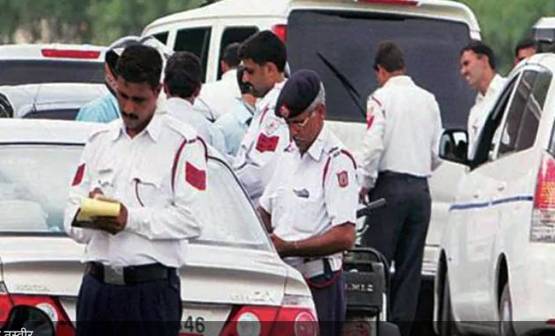 ट्रैफिक चालान से बचना है! ये दो ऐप कर लें अपने मोबाइल में डाउनलोड