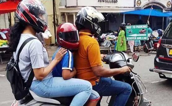 नवरात्रि पर युवतियों ने बनवाए खास टैटू, चंद्रयान 2 की भी झलक