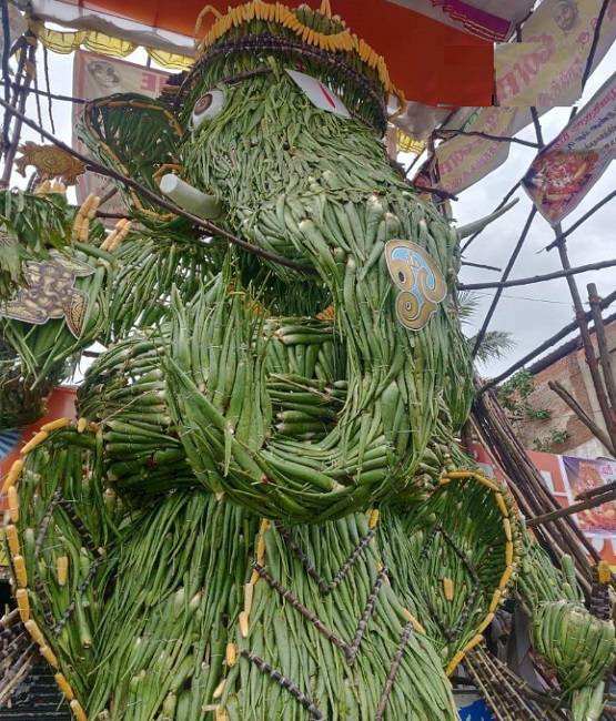 लालबाग में चंद्रयान-2 की थीम, चेन्नई में 'सैनिक' बने गणपति