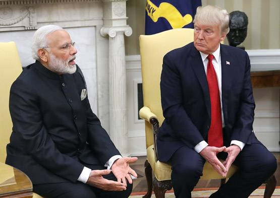 हिंदू धर्म अपनाने वाली US की वो सांसद, जो लड़ेंगी US राष्ट्रपति चुनाव