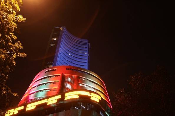 शेयर बाजार में मचा है दो दिन से हाहाकार, ये 5 बड़े कारण जिम्मेदार