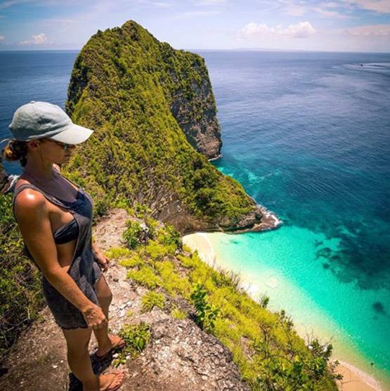 ईरान में कपल ने बिना लाइसेंस लिया ड्रोन शॉट, 10 साल की हुई जेल