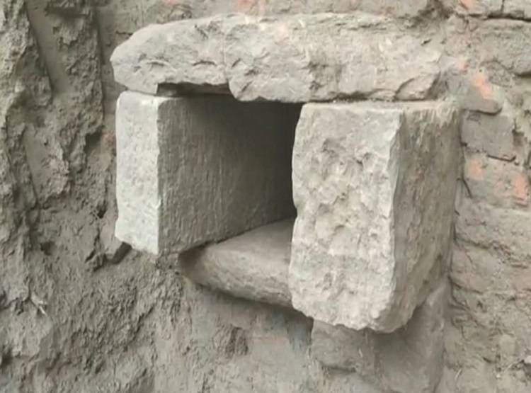 प्रयागराज में मिली महाभारत काल की सुरंग, क्या पांडव यहीं से निकले थे?