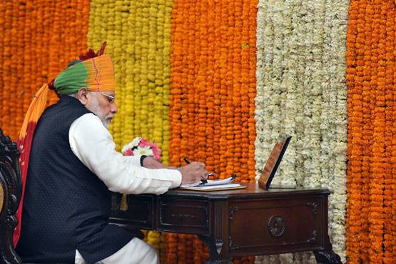 ये हैं PM नरेंद्र मोदी की लिखी 12 किताबें, यहां देखें लिस्ट