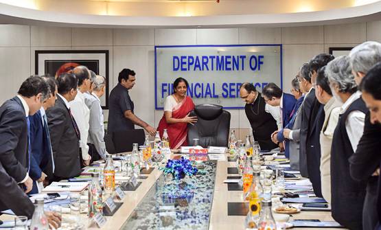 ऐसे प्लास्टिक फ्री इंडिया बना रहे मोदी के मंत्री, सामने आई तस्वीर