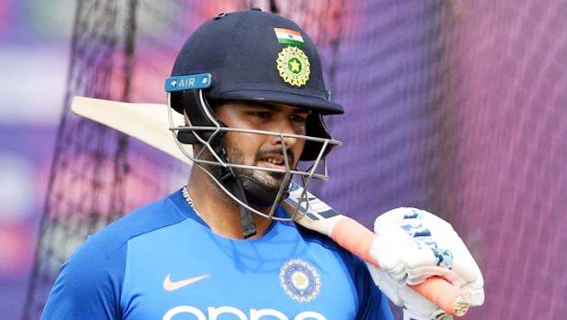 ऋषभ पंत की गलतियों की लिमिट पूरी, शास्त्री ने दे दी ये चेतावनी