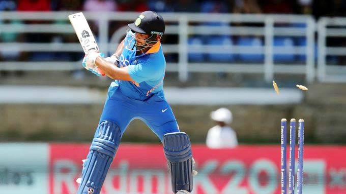 ऋषभ पंत की गलतियों की लिमिट पूरी, शास्त्री ने दे दी ये चेतावनी