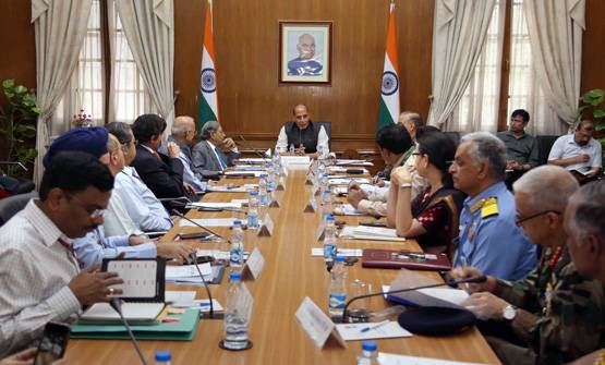 ऐसे प्लास्टिक फ्री इंडिया बना रहे मोदी के मंत्री, सामने आई तस्वीर