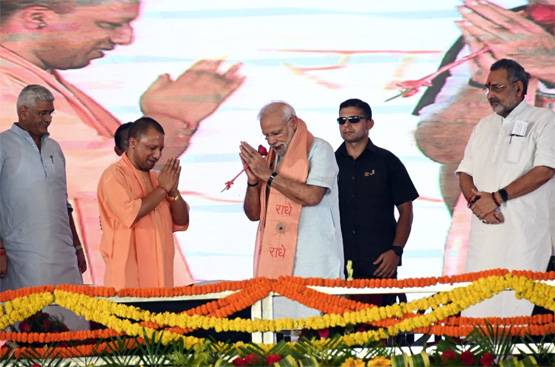 डिजास्टर मैनेजमेंट में मास्टर हैं ये IAS, अब बने PM मोदी के प्रमुख सचिव