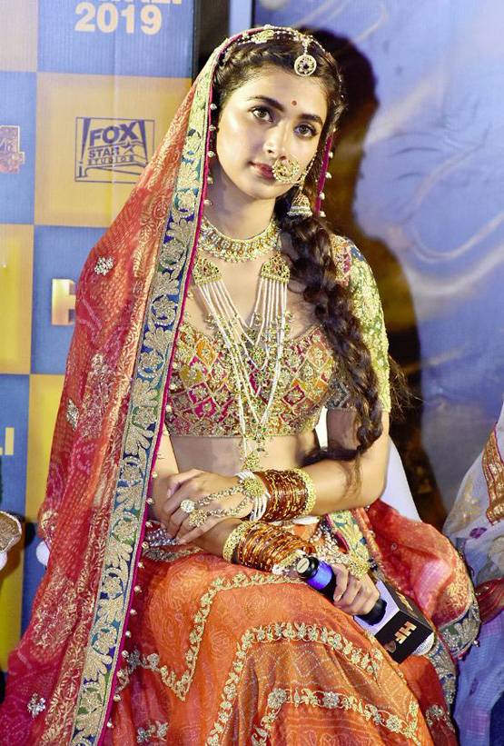 हाउसफुल 4 ट्रेलर: राजा-रानी बने स्टार्स, गेटअप में छुपी कहानी