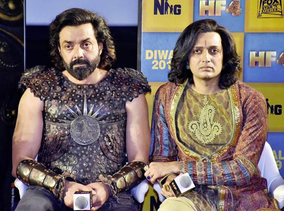 हाउसफुल 4 ट्रेलर: राजा-रानी बने स्टार्स, गेटअप में छुपी कहानी