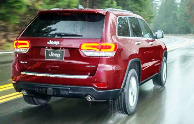 धोनी इस खास कार में हुए स्पॉट, जानें साक्षी के इस गिफ्ट की कीमत