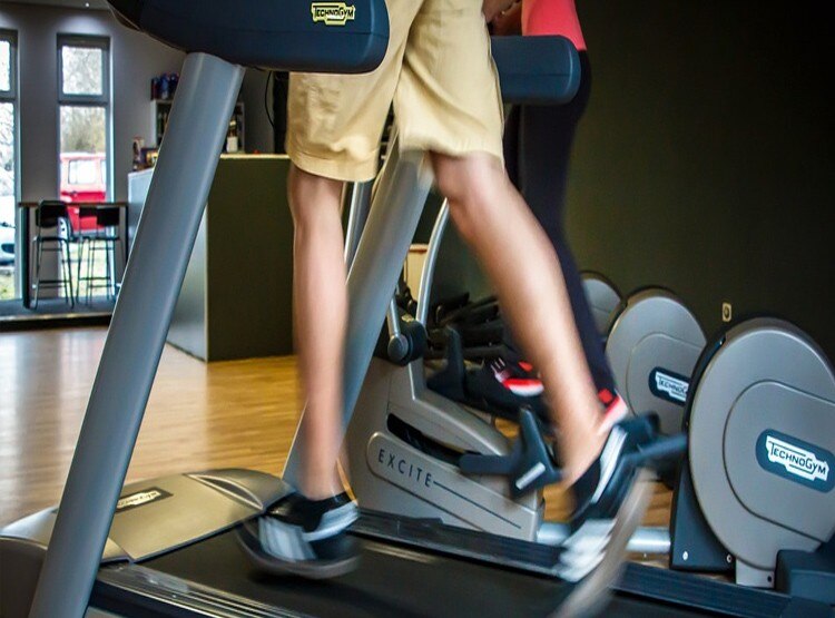 ट्रेडमिल पर दौड़ते वक्त इंजीनियर की मौत, जिम में ना करें ये गलती