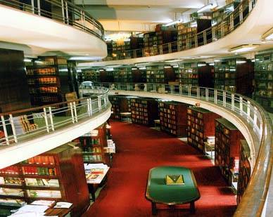 न कठघरे, न कसम, सिर्फ ऑर्डर-ऑर्डर, ऐसे चलता है सुप्रीम कोर्ट