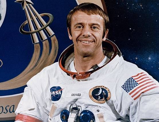 कौन थे वो 12 जांबाज शख्स? आज भी हैं चांद पर जिनके कदमों के निशान