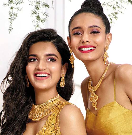 इस कपल ने 4 दिन में 1 कंपनी के शेयरों से कमाए 484 करोड़