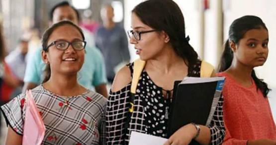 अफसर मां से प्रेरणा ले बेटी बन गई IAS, इस स्ट्रेटजी से की तैयारी