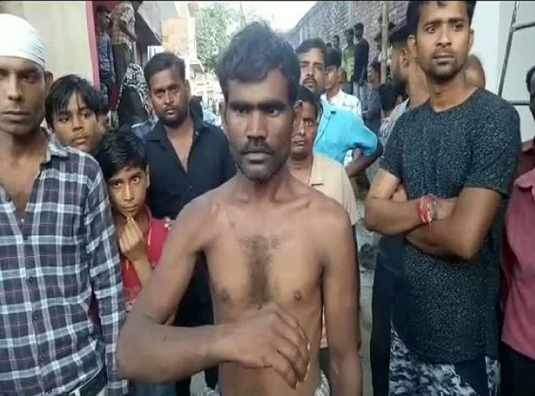 दरिंदों ने बनाया गैंगरेप का वीडियो, पिता पहुंचे थाने तो पुलिस ने पीटा