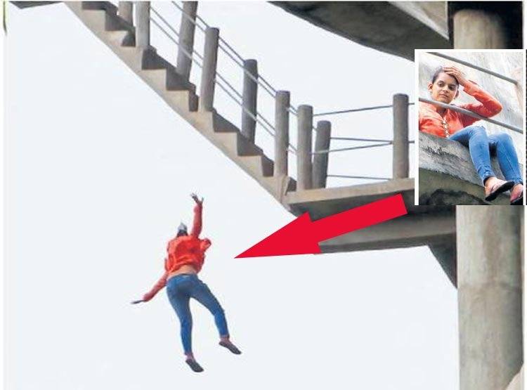 17 साल की लड़की सुसाइड करने टंकी पर चढ़ी, बचाने को लगी जाली, फ‍िर...