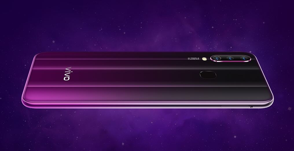 ट्रिपल रियर कैमरे वाले Vivo के ये दो स्मार्टफोन्स हुए सस्ते