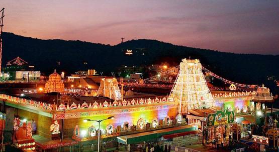 तिरुपति धाम देश का दूसरा सबसे अमीर मंदिर, दान पेटी में हर साल 37,000 करोड़