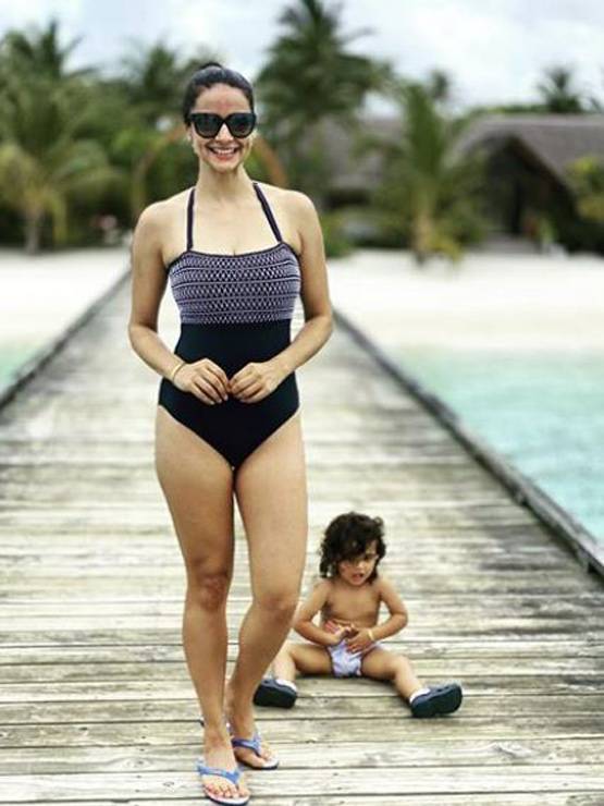 20 साल बाद भी उतनी ही फिट-बोल्ड नजर आईं गुल पनाग, देखें तस्वीरें