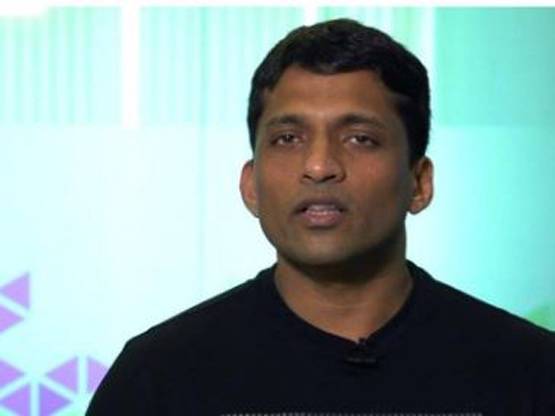 दोस्तों को पढ़ाते-पढ़ाते बन गए टीचर, आज हैं अरब‍पति, जानें- कुल संपत्ति