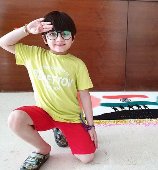 सोशल मीडिया पर वायरल है कायरा का बेटा, हैरी पॉटर के नाम से है मशहूर