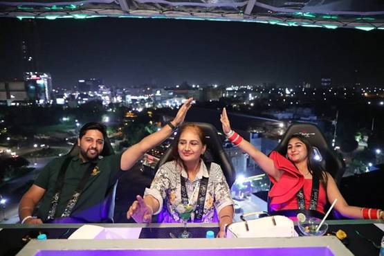 पार्टनर संग यहां करें 160 फीट ऊंचाई पर डिनर, रोमांच की सारी हदें पार