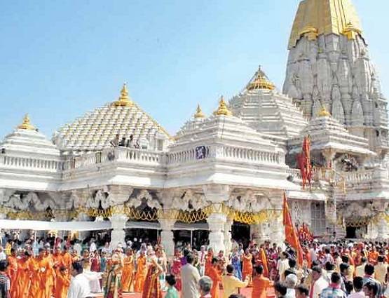 देवी मां को चढ़ाया 300 करोड़ का नौलखा हार, 177 साल पुराना इसका इतिहास