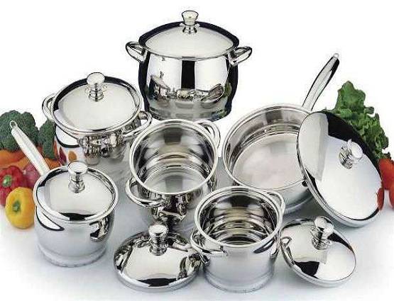 धनतेरस पर खरीदें इनमें से एक चीज, लक्ष्मी-कुबेर की बरसेगी कृपा