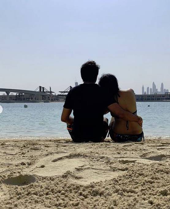 40 साल की काम्या पंजाबी का बोल्ड अंदाज, मोनोकनी में लग रहीं ग्लैमरस