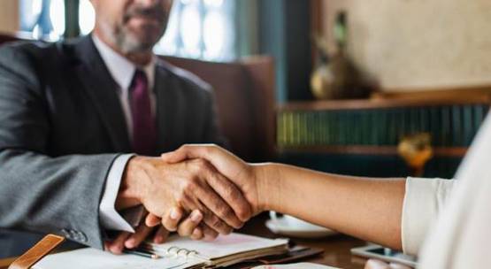 IAS इंटरव्यू में पूछा- पहली सिगरेट कब पी? टॉपर ने दिया ये जवाब