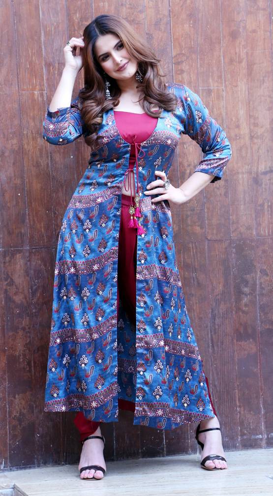 फिल्म के प्रमोशन के दौरान दिखा जरीन खान का ग्लैमरस लुक, Photos