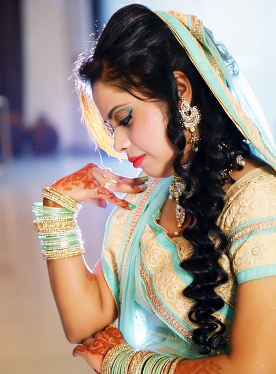 क्या बिना शादी के लड़कियों को रखना चाहिए करवाचौथ का व्रत?