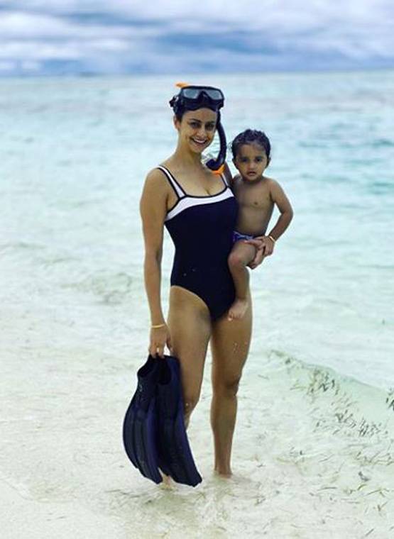 20 साल बाद भी उतनी ही फिट-बोल्ड नजर आईं गुल पनाग, देखें तस्वीरें